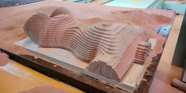Maniquí en madera